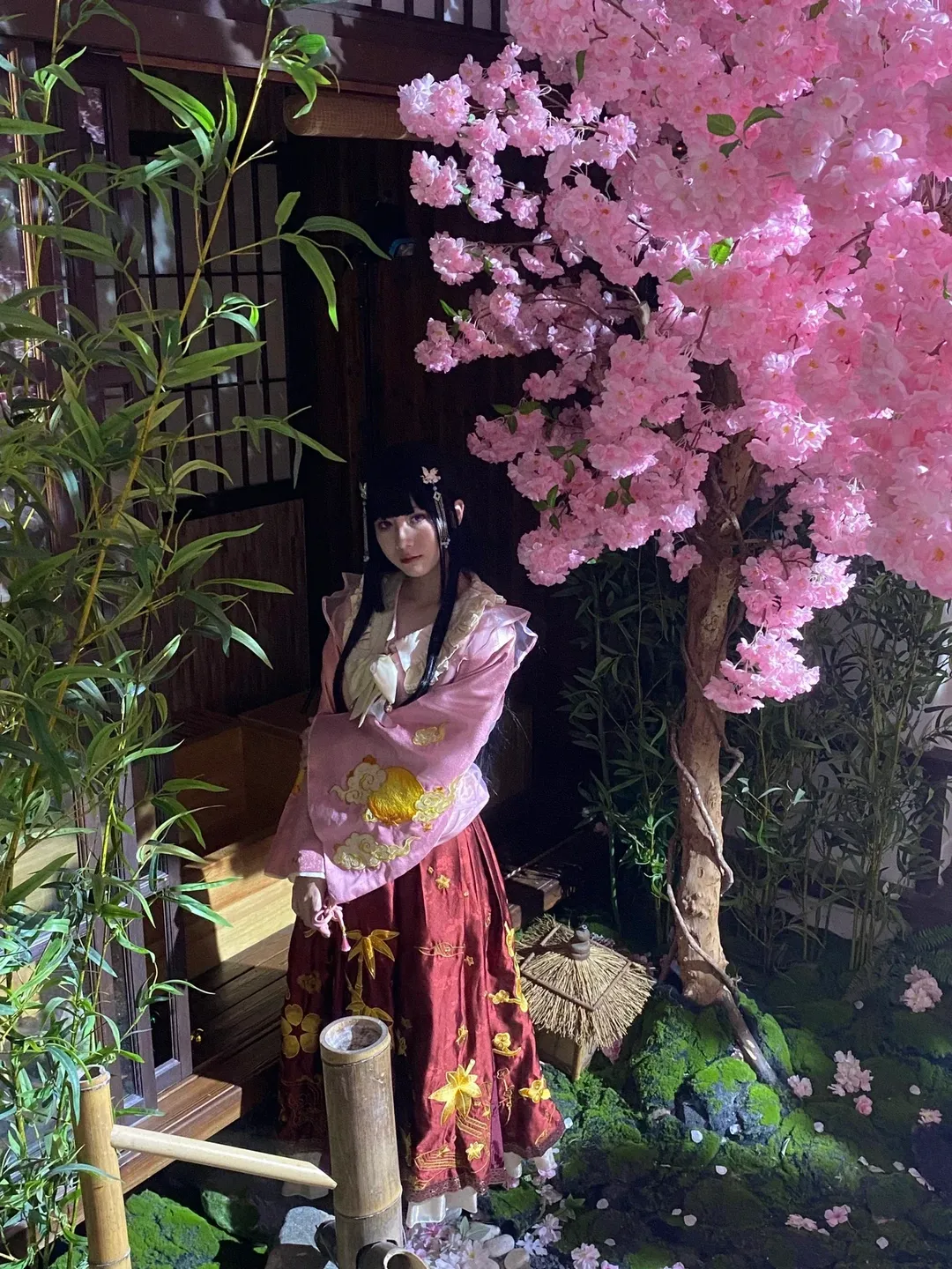 【蓬莱山辉夜cos】东方project的庭院实拍分享 - 第 7 张