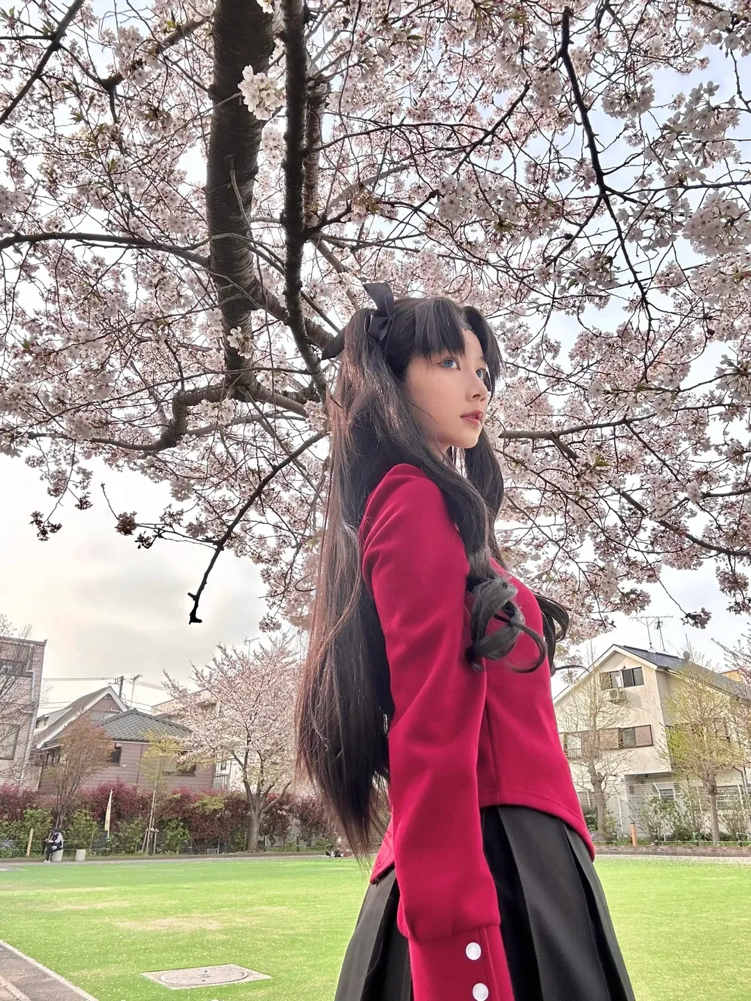 【远坂凛cos】漫步在东京樱花下的校园随拍 - 第 8 张