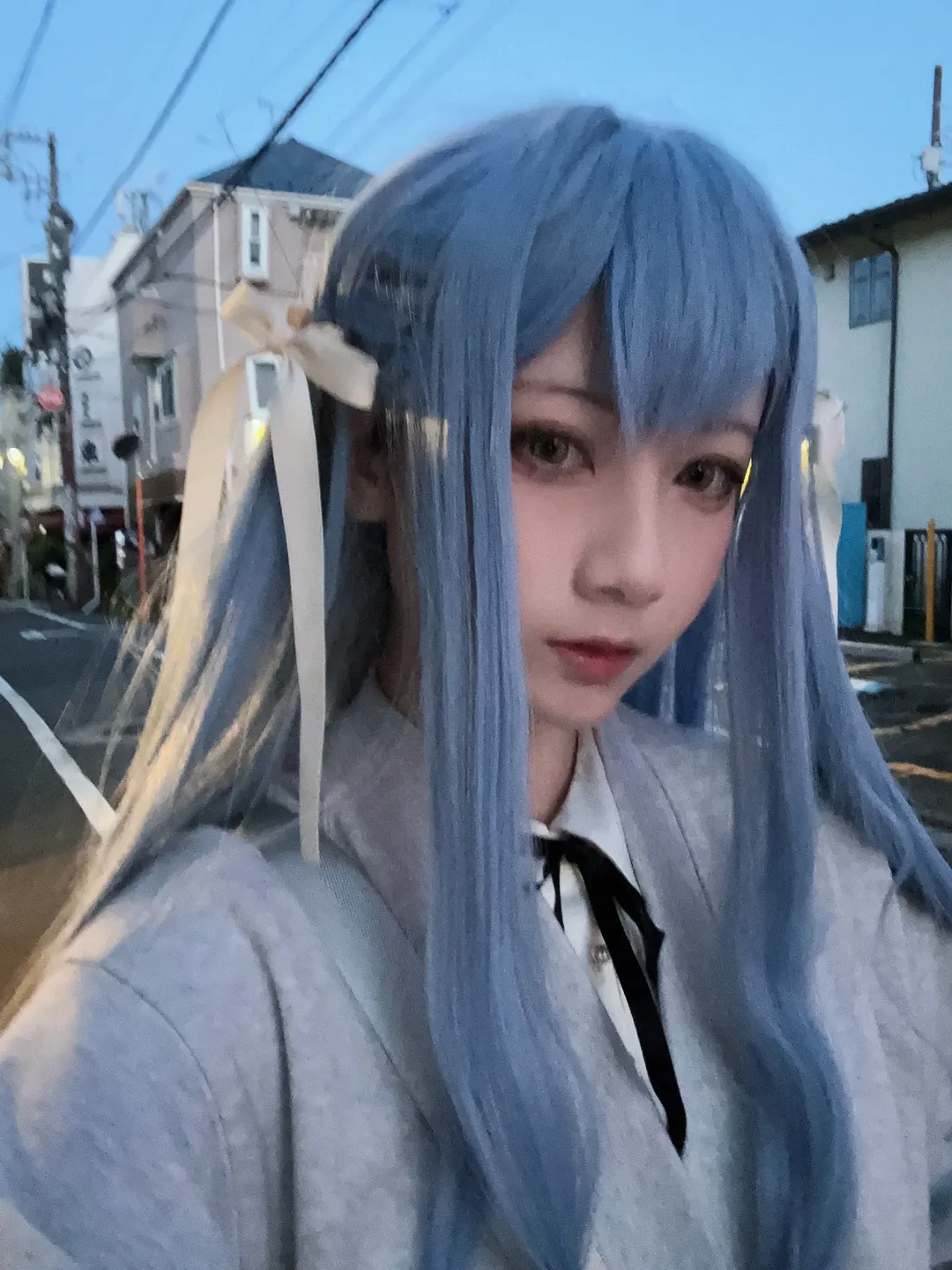 【豐川祥子cos】Mygo聖地巡禮，清晨池袋街頭的藍髮與白襪 - 第 10 張