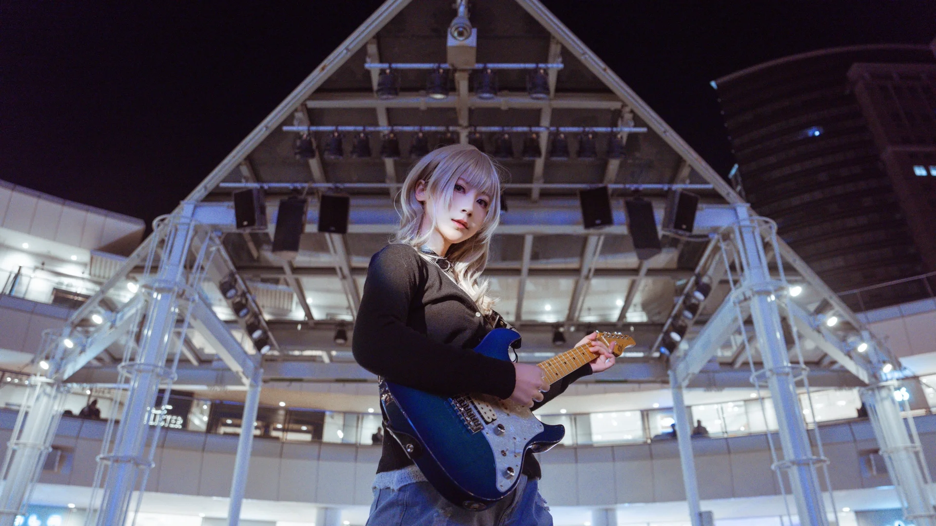 【河原木桃香cos】Girls Band Cry 川崎街头，空白与宣泄中的日常 - 第 13 张