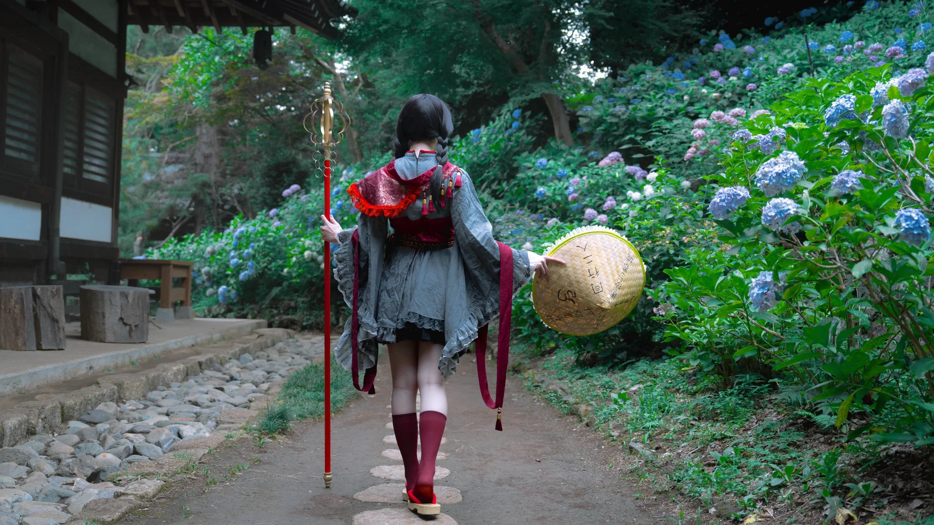 【矢田寺成美cos】雨雾紫阳花中的东方project修行之旅 - 第 7 张