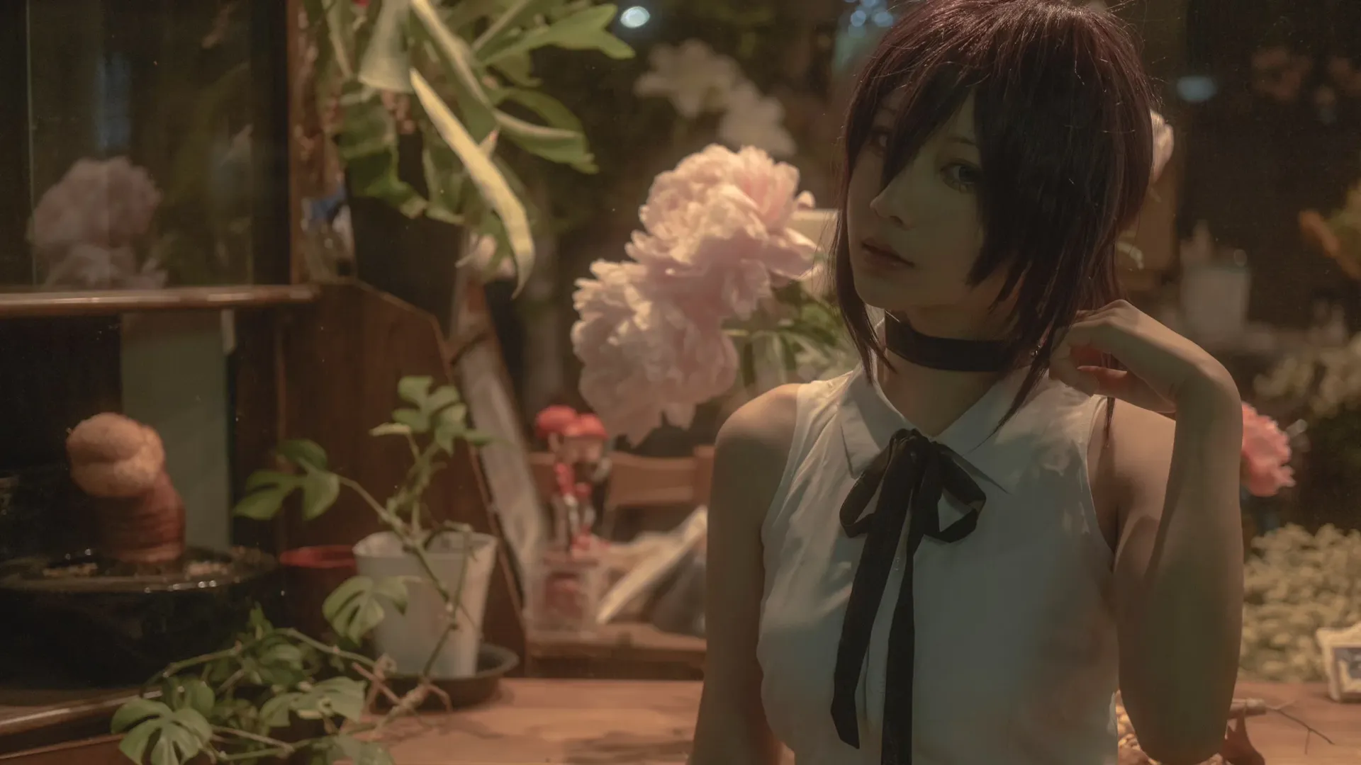 [Reze Cosplay] Damp Longing: Frozen Moments in the Rainy Night and Street Corners - Image 11