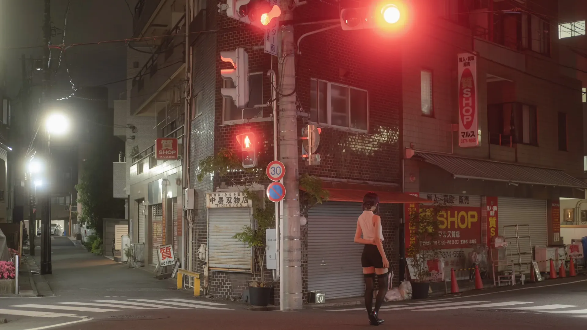 [Reze Cosplay] Damp Longing: Frozen Moments in the Rainy Night and Street Corners - Image 18