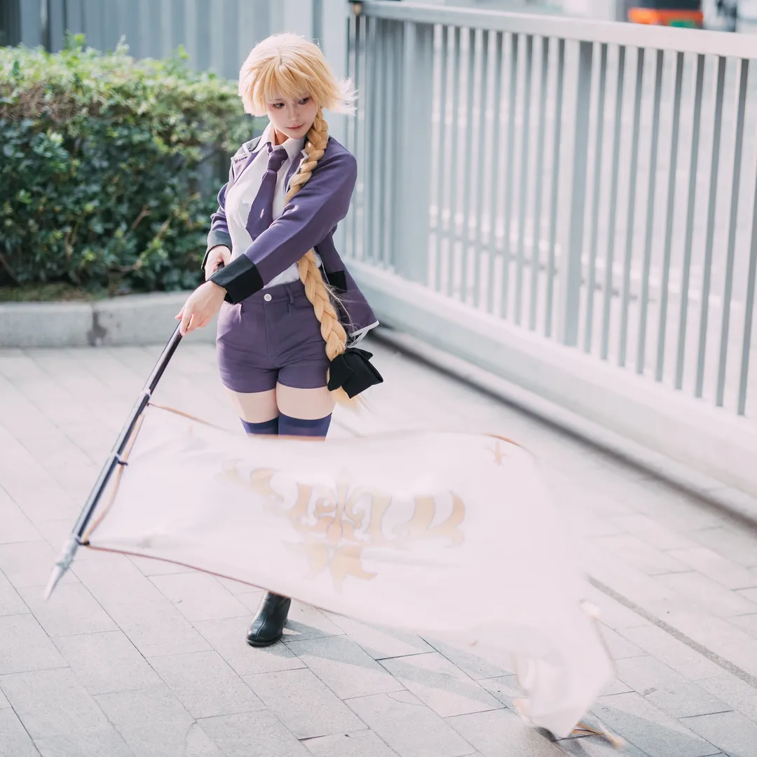 【ジャンヌ・ダルク コスプレ】主よ、この身を捧げます - 4 枚目