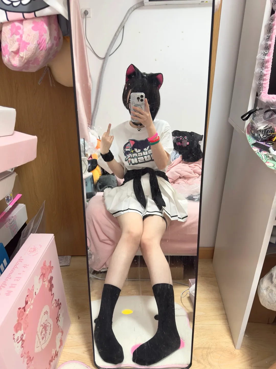 【杏山和纱cos】乐队贝斯手回家就换上这套穿搭 - 第 1 张