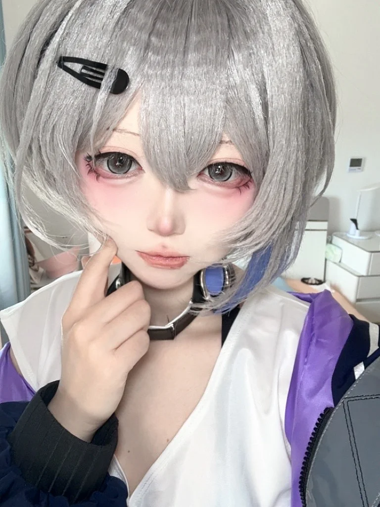 【银狼cos】崩坏星穹铁道三星联动冷脸萌分享 - 第 2 张