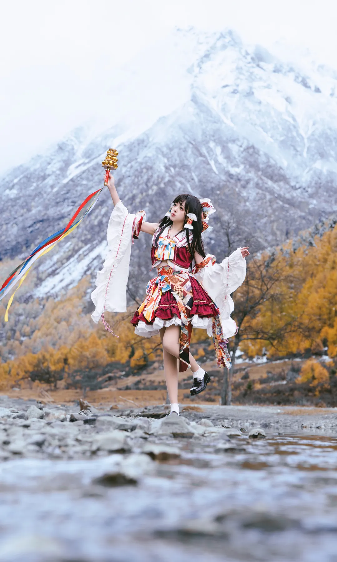 【博丽灵梦cos】东方project幻想乡的雪地巫女，寒风刺骨也要出片