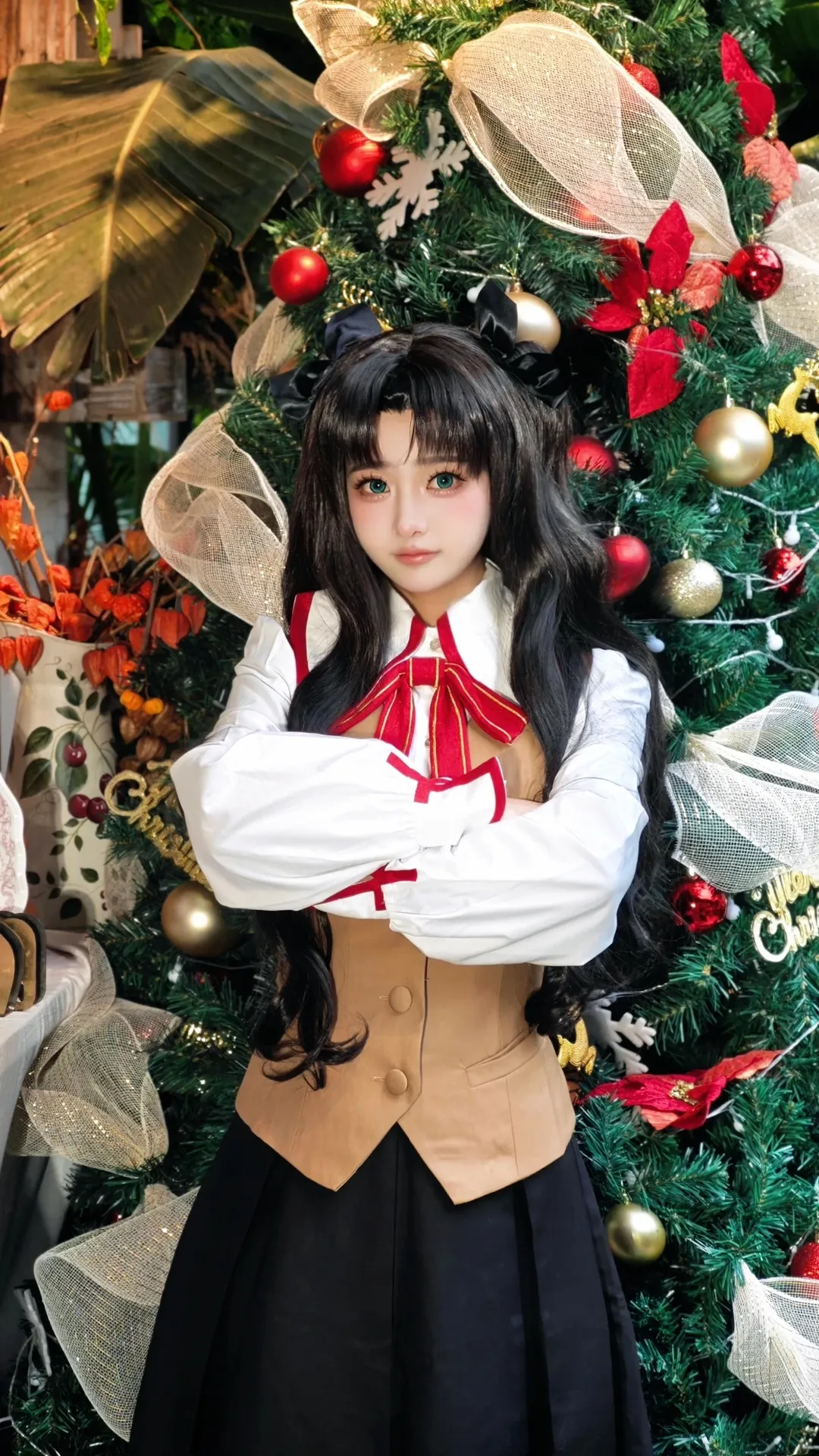 【远坂凛cos】圣诞树下的凛，红领带与卡其马甲更配 - 第 3 张