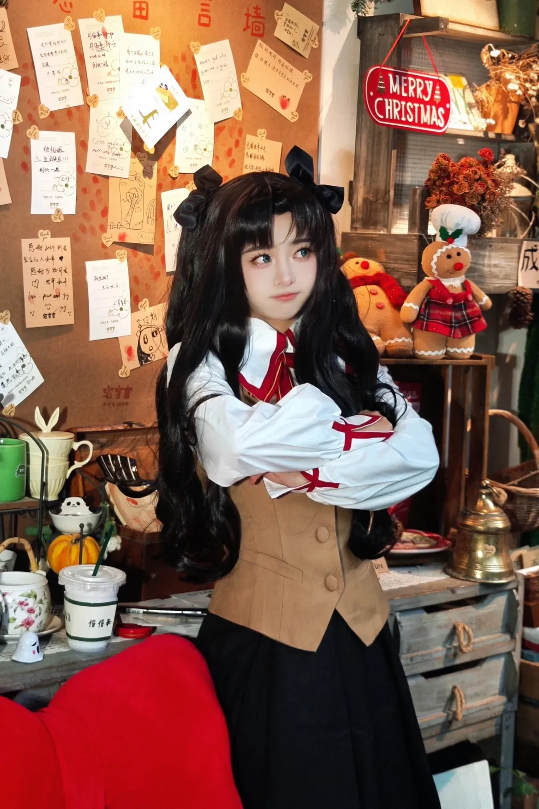 【远坂凛cos】圣诞树下的凛，红领带与卡其马甲更配 - 第 5 张