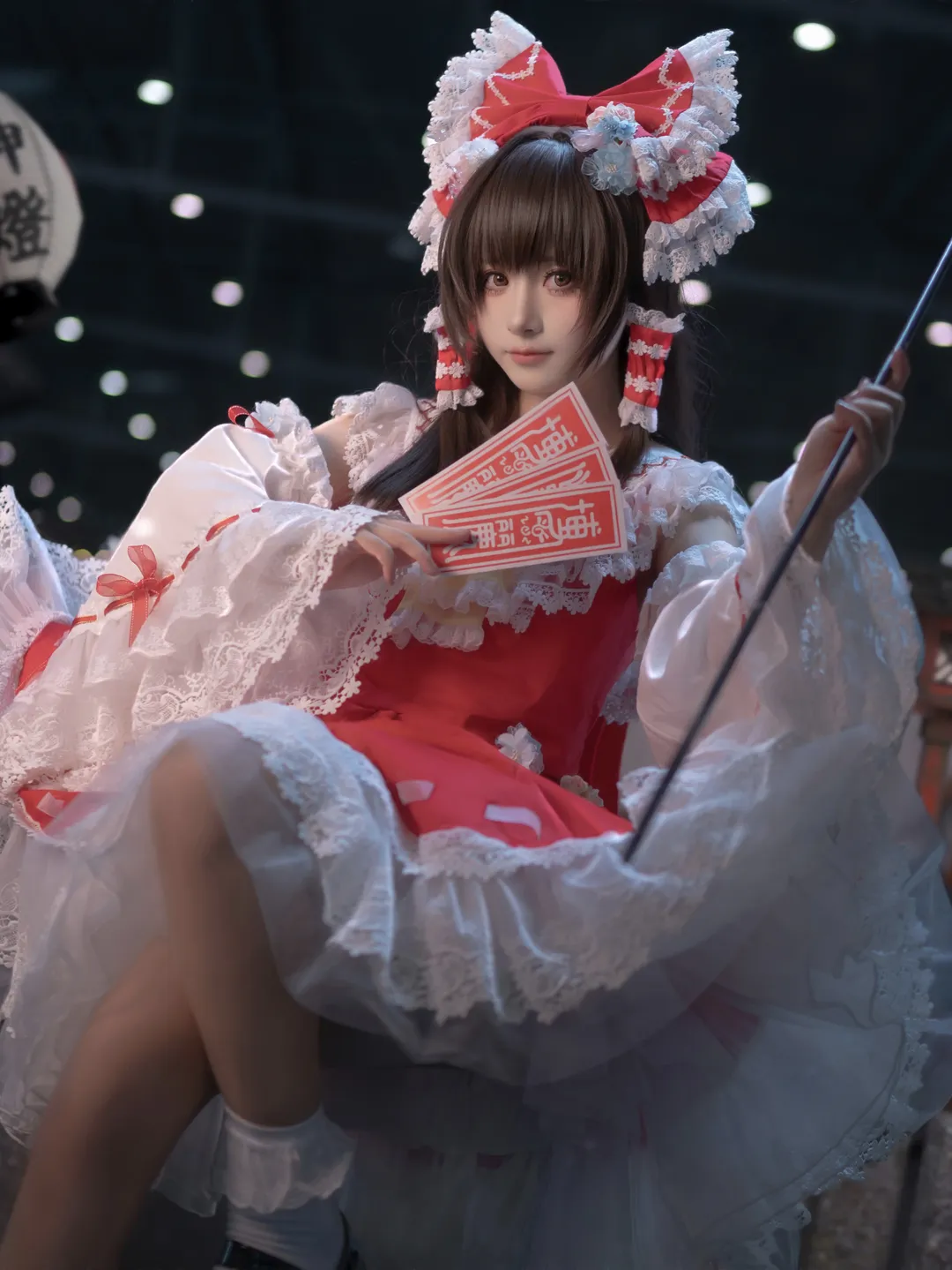 【博麗霊夢コスプレ】東方Project 紅白の巫女、実家で楽しむ二次元の世界 - 3 枚目