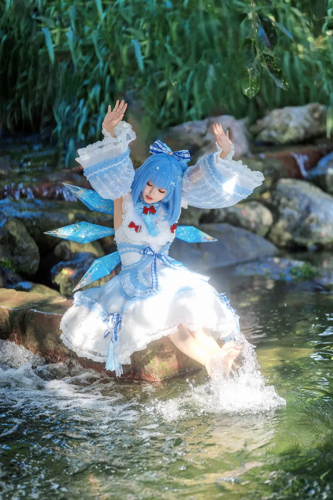 [Cirno cosplay] Touhou Project: The Ice Fairy, Summer Coolness by the Stream - Image 1