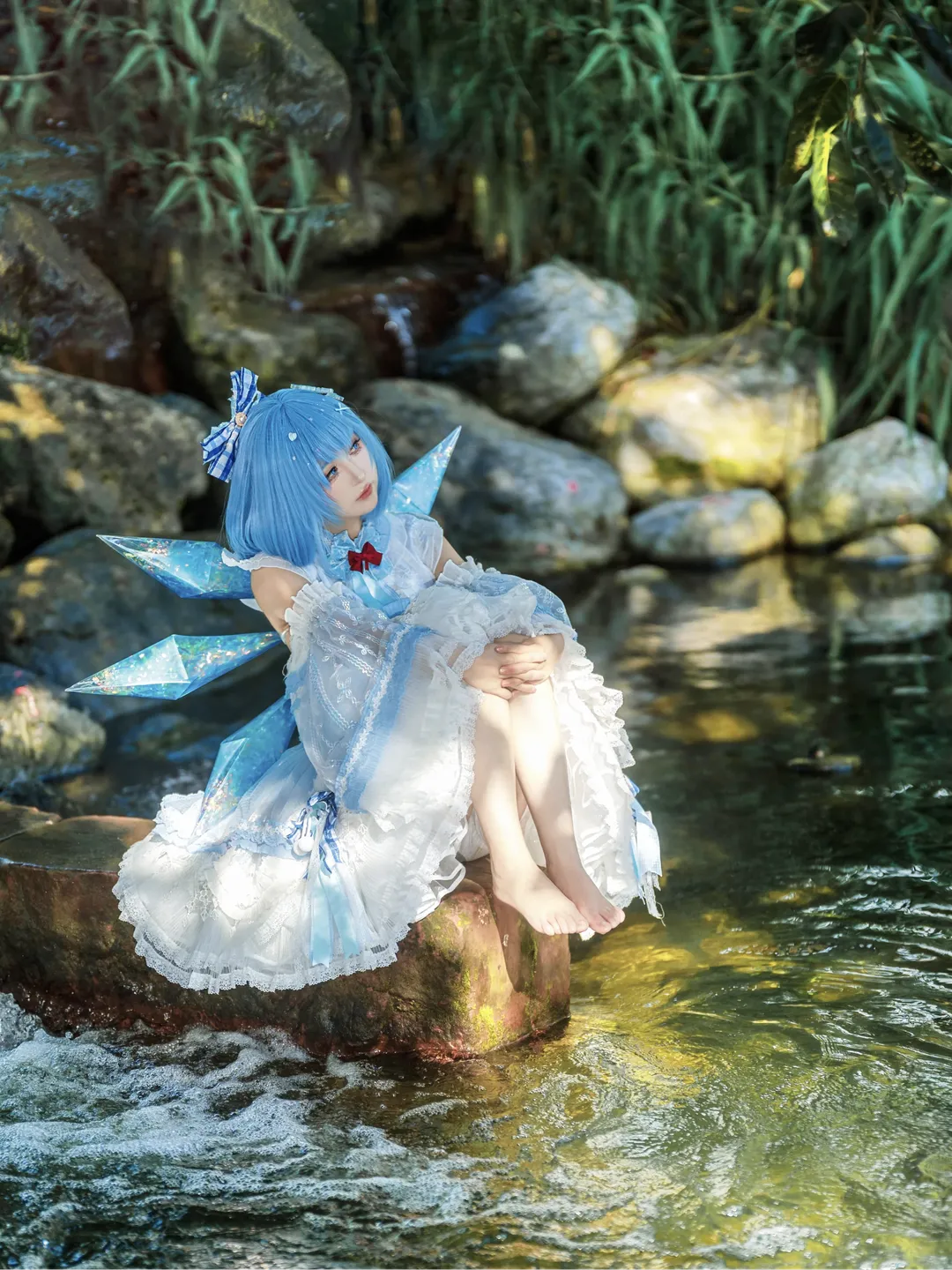 [Cirno cosplay] Touhou Project: The Ice Fairy, Summer Coolness by the Stream - Image 4