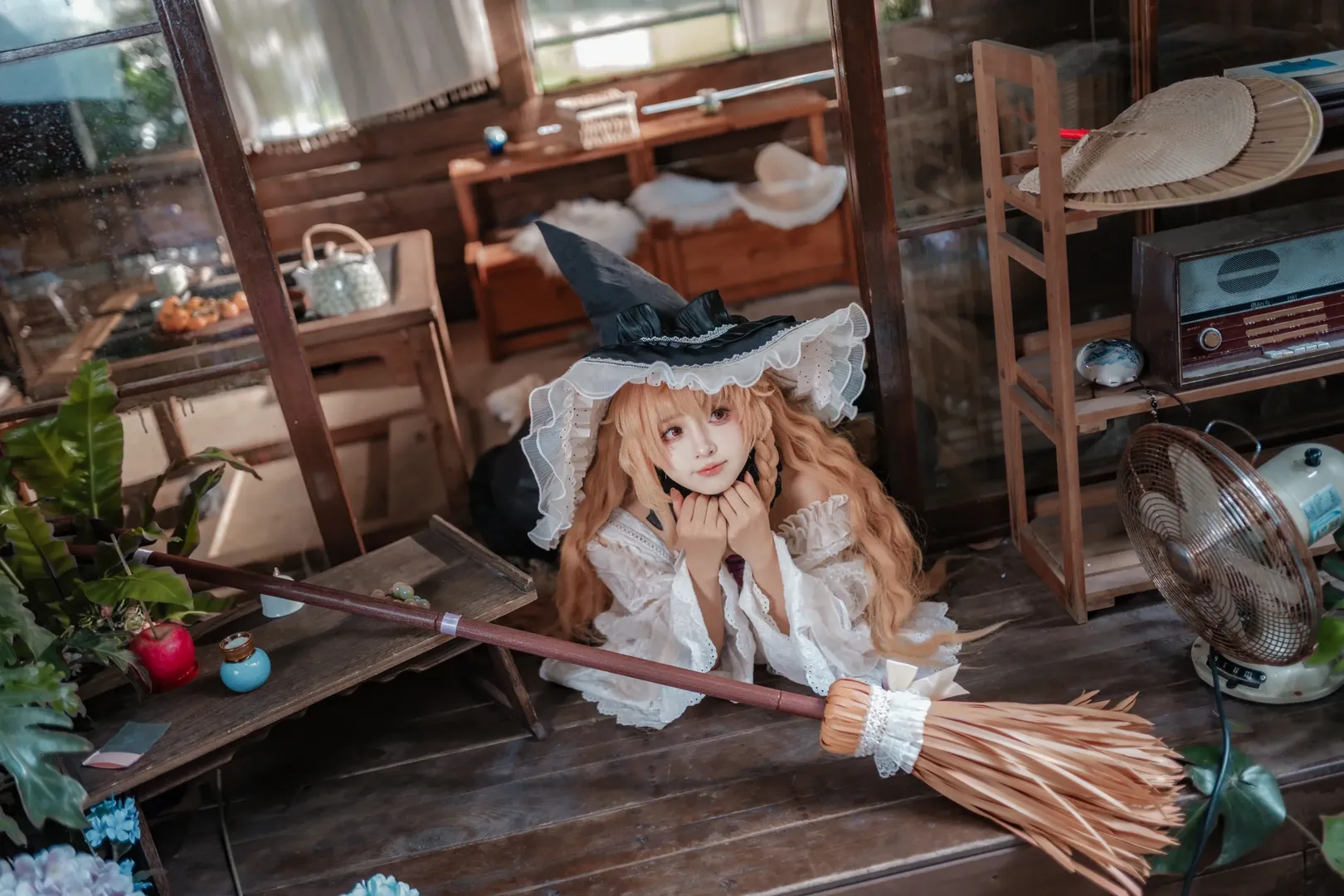 [Marisa Kirisame cosplay] Today's Borrowing Plan, Hidden in This Retro Wooden Cabin - Image 3