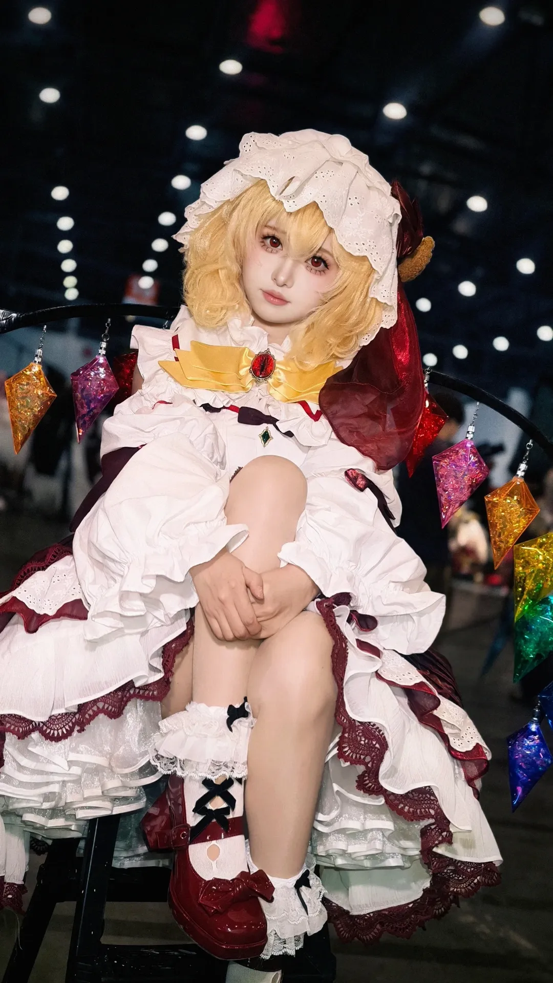 【芙兰朵露cos】东方project马尾被姐姐啃掉后的漫展场照 - 第 2 张