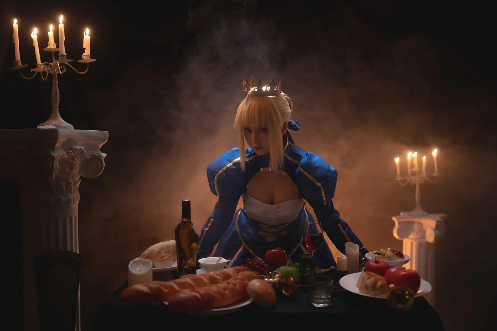 【Saber cos】Fate世界裡暗色燭光下的騎士王宴會