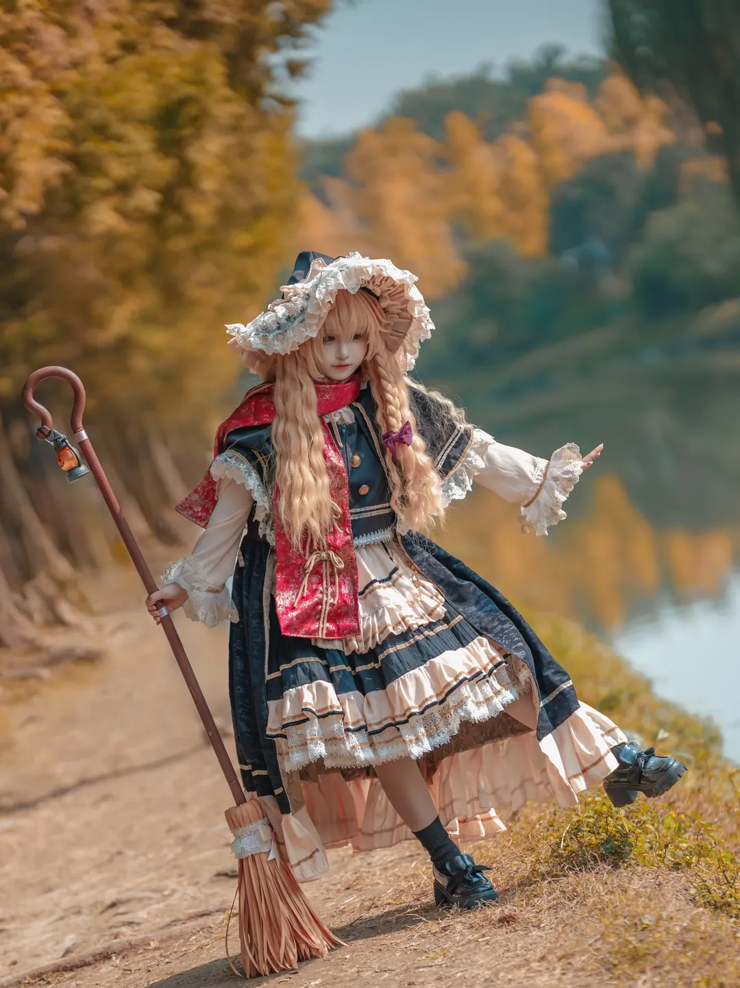 【雾雨魔理沙cos】秋日水边的东方project魔法使