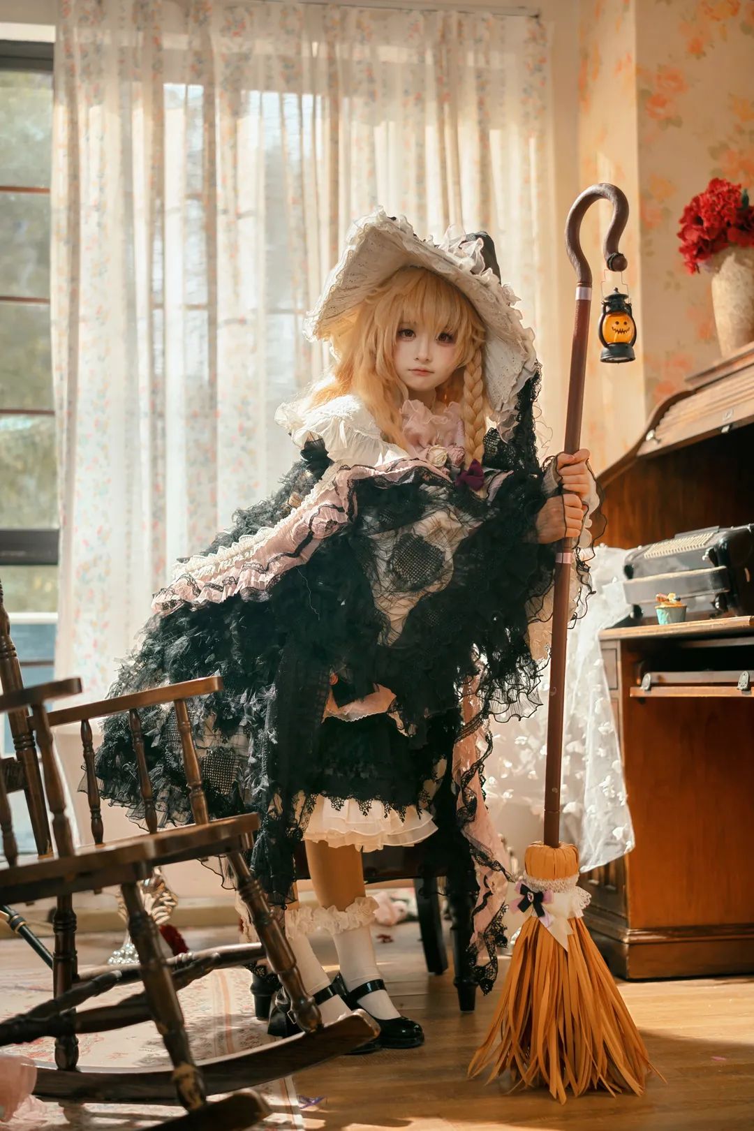 【雾雨魔理沙cos】东方Project里的魔女，扫帚的另一种用法