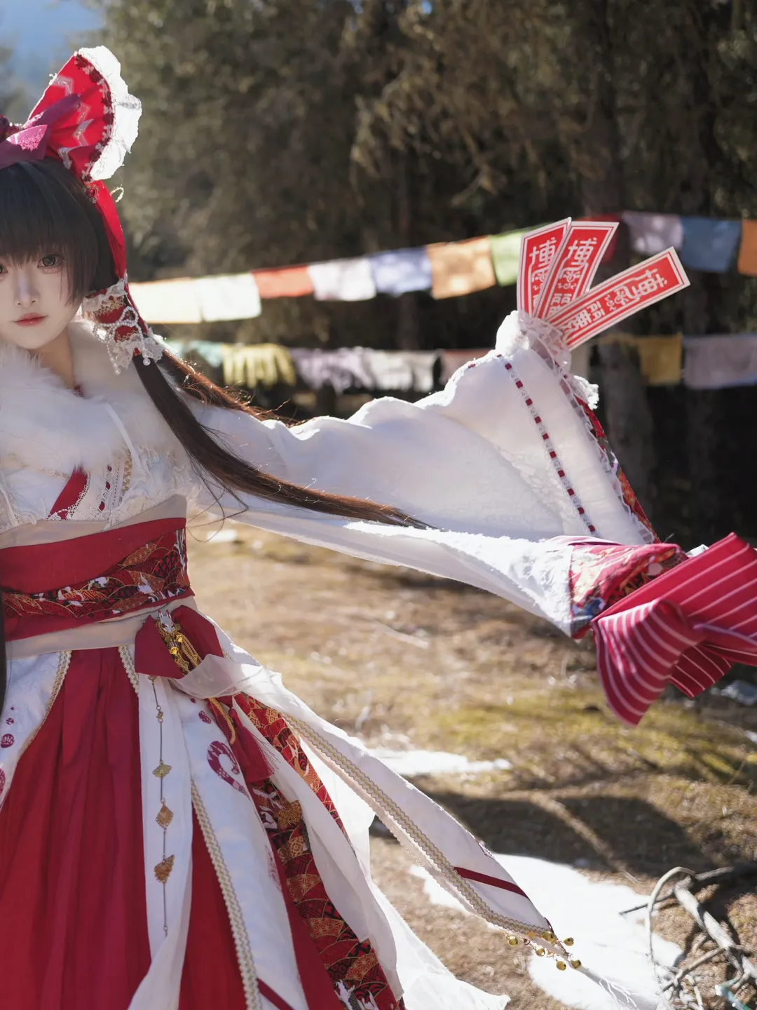 【博麗靈夢cos】冬日雪地巫女裝出片分享 - 第 2 張