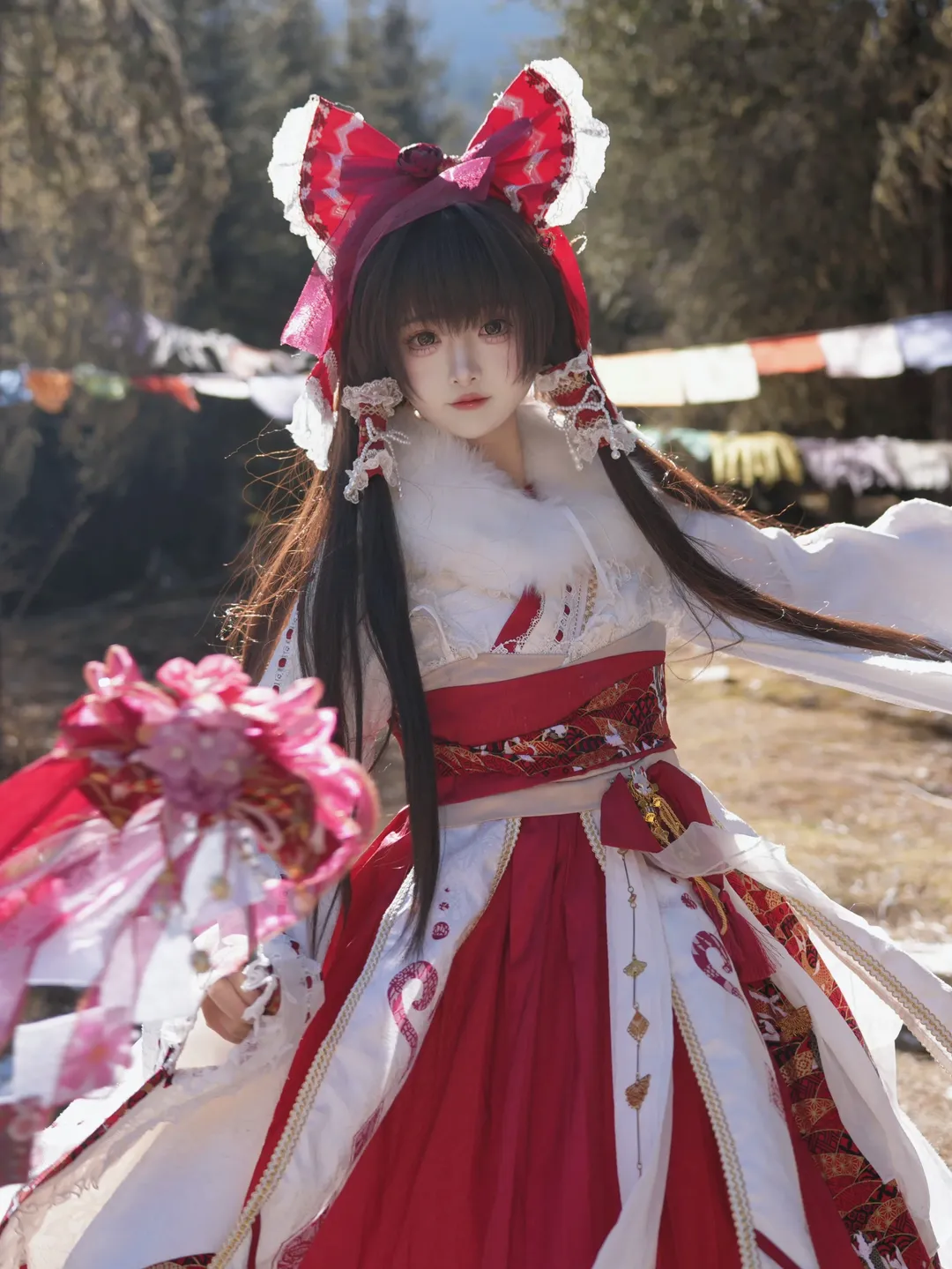 【博麗靈夢cos】冬日雪地巫女裝出片分享 - 第 4 張
