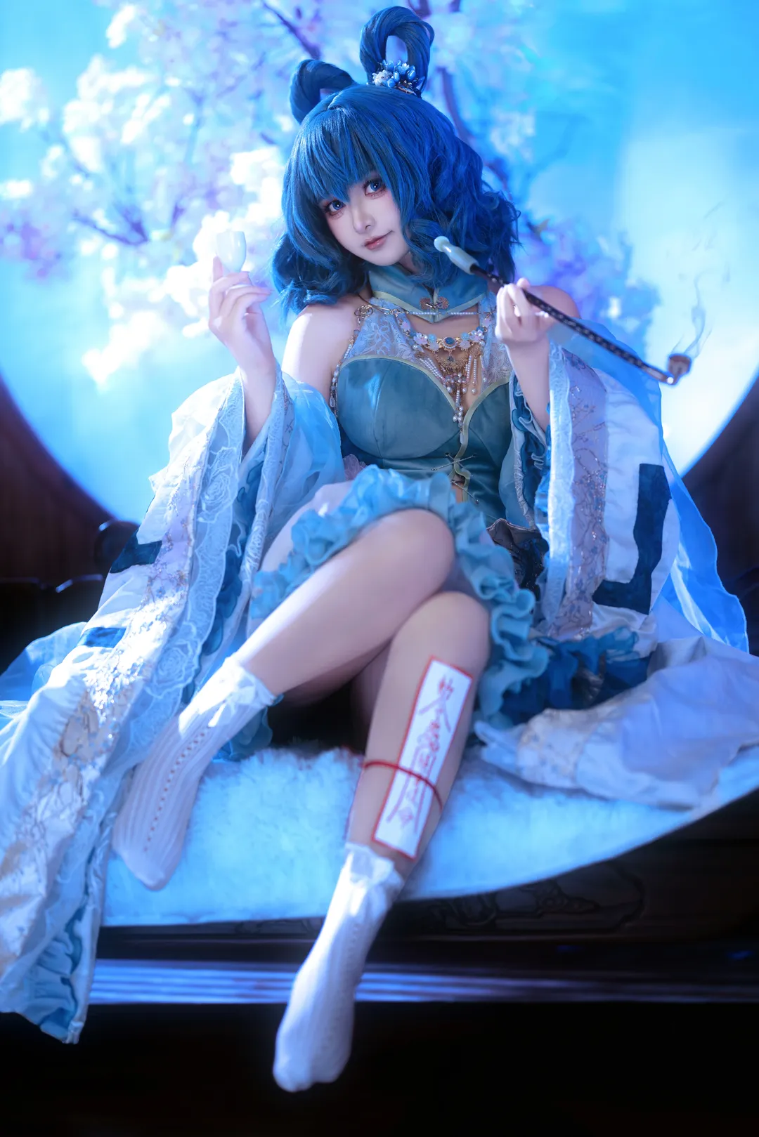 [Seiga Kaku Cosplay] Ethereal Blue Hermit and Talismans of Touhou Project - Image 2