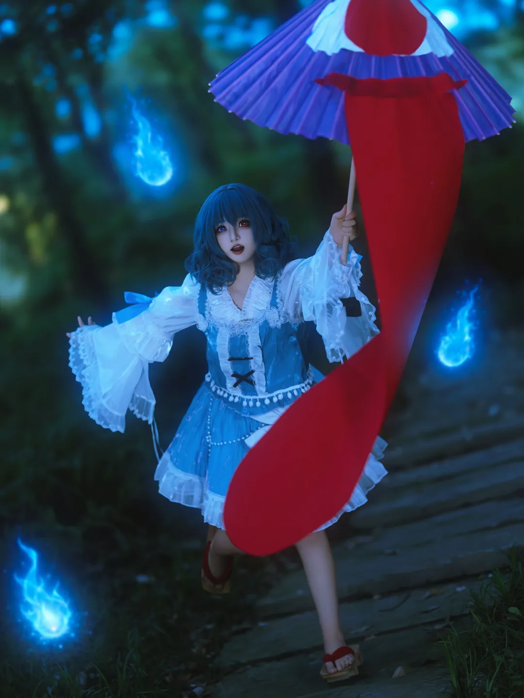 【多々良小傘コスプレ】東方Projectのおどろかし、傘の下の夜は少し冷える - 1 枚目