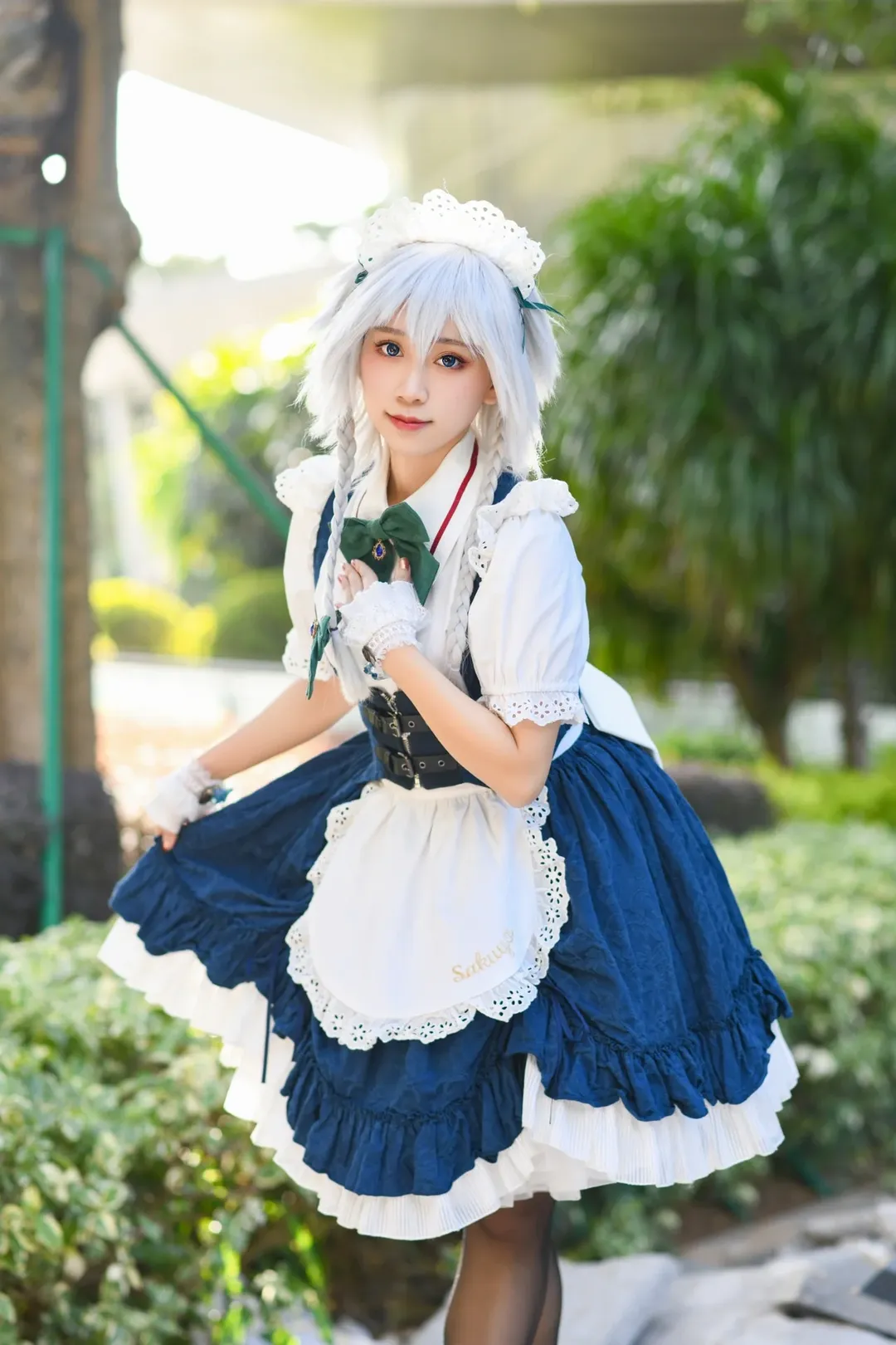 【十六夜咲夜cos】东方Project，废墟里的丝袜特写我很喜欢