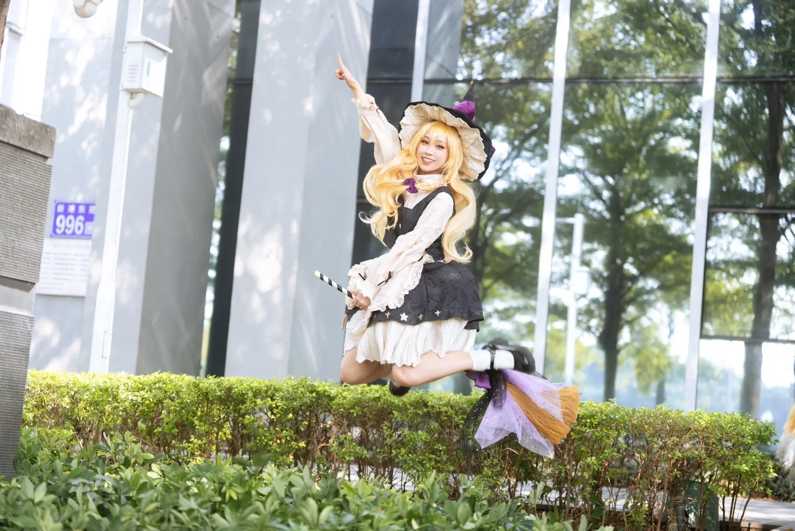 【魔理沙cos】东方Project魔法使在广州萤火虫漫展起飞啦 - 第 1 张