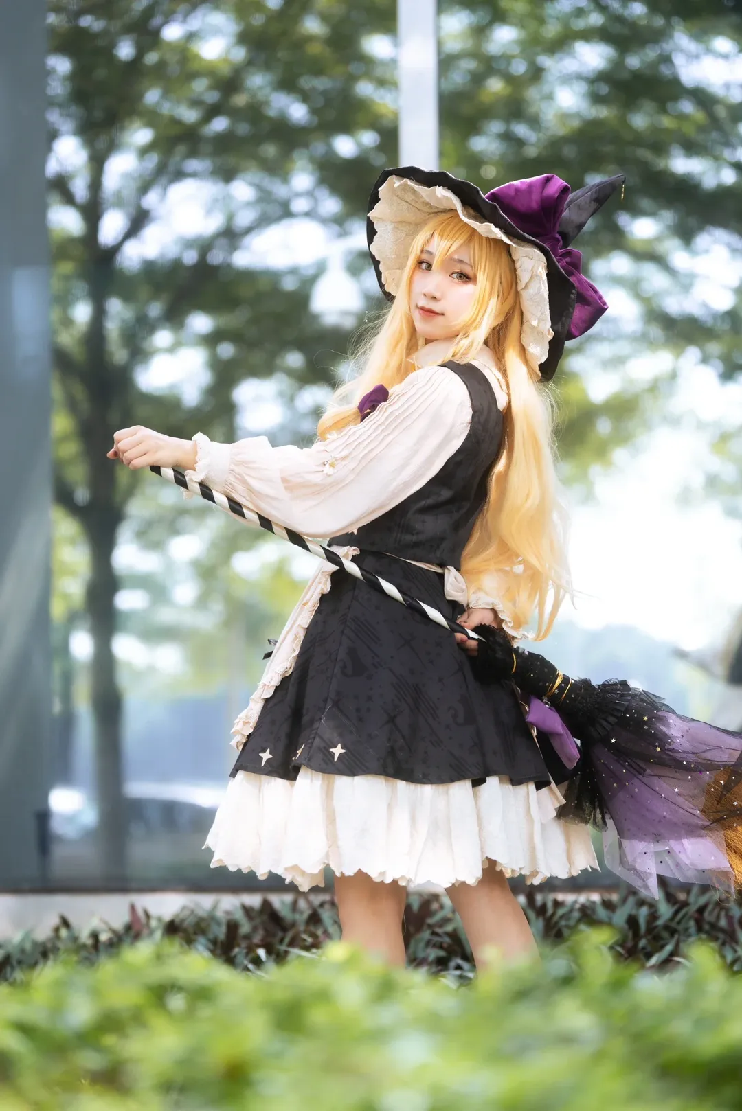 【魔理沙cos】东方Project魔法使在广州萤火虫漫展起飞啦 - 第 6 张