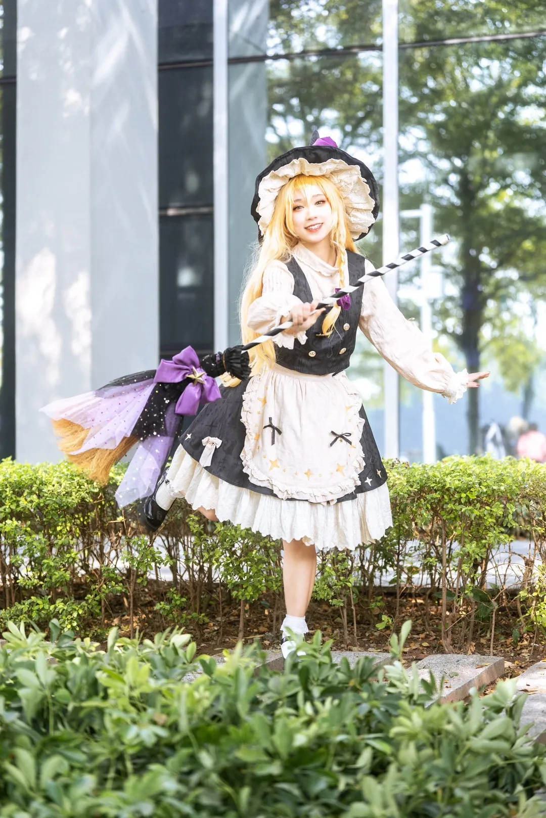 【魔理沙cos】东方Project魔法使在广州萤火虫漫展起飞啦 - 第 9 张