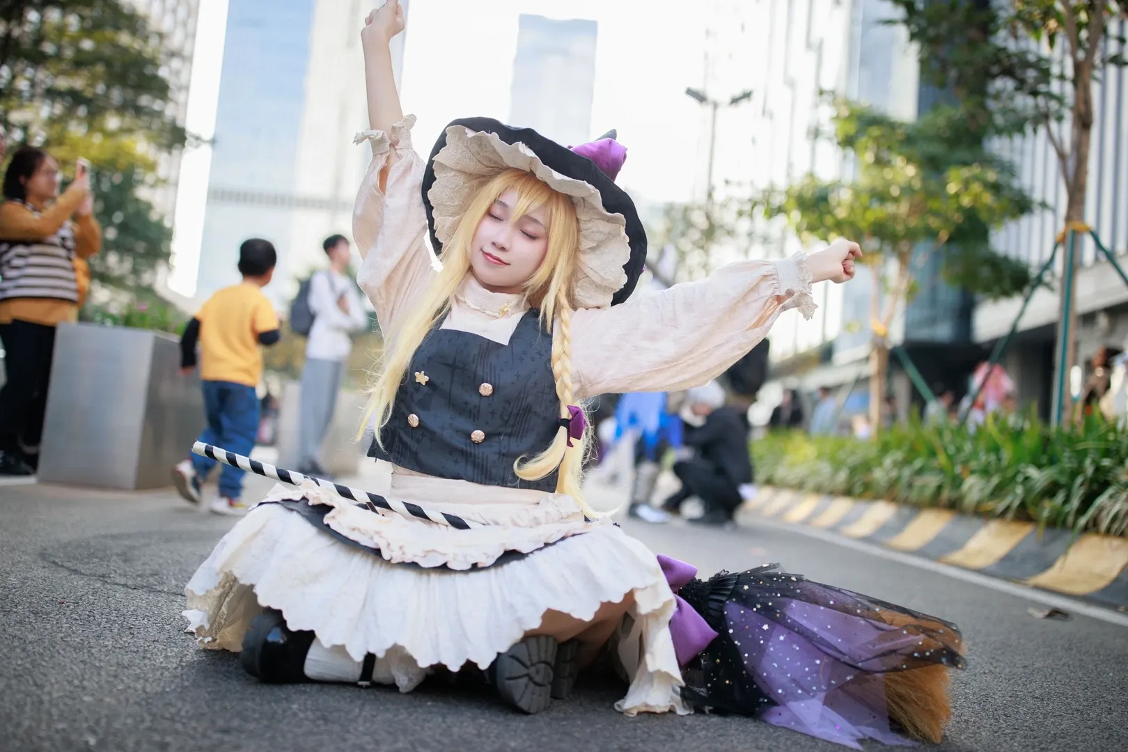 【魔理沙cos】萤火虫漫展上的东方project魔女 - 第 15 张