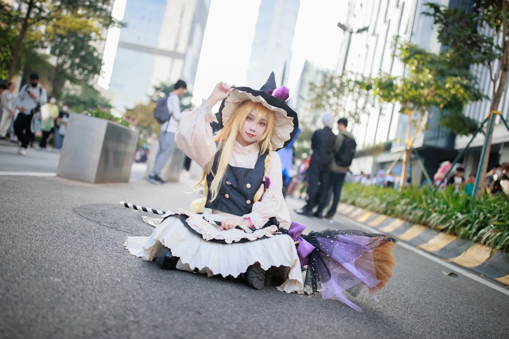【魔理沙cos】萤火虫漫展上的东方project魔女 - 第 2 张