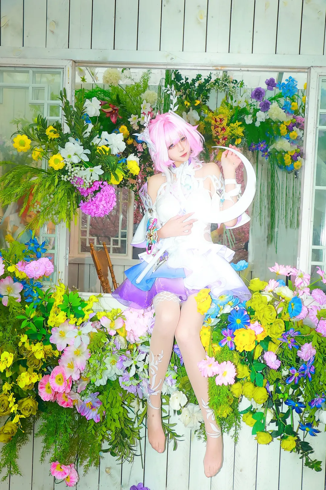 【昔涟cos】崩坏星穹铁道里的花窗梦境，温柔与仙气并存 - 第 1 张