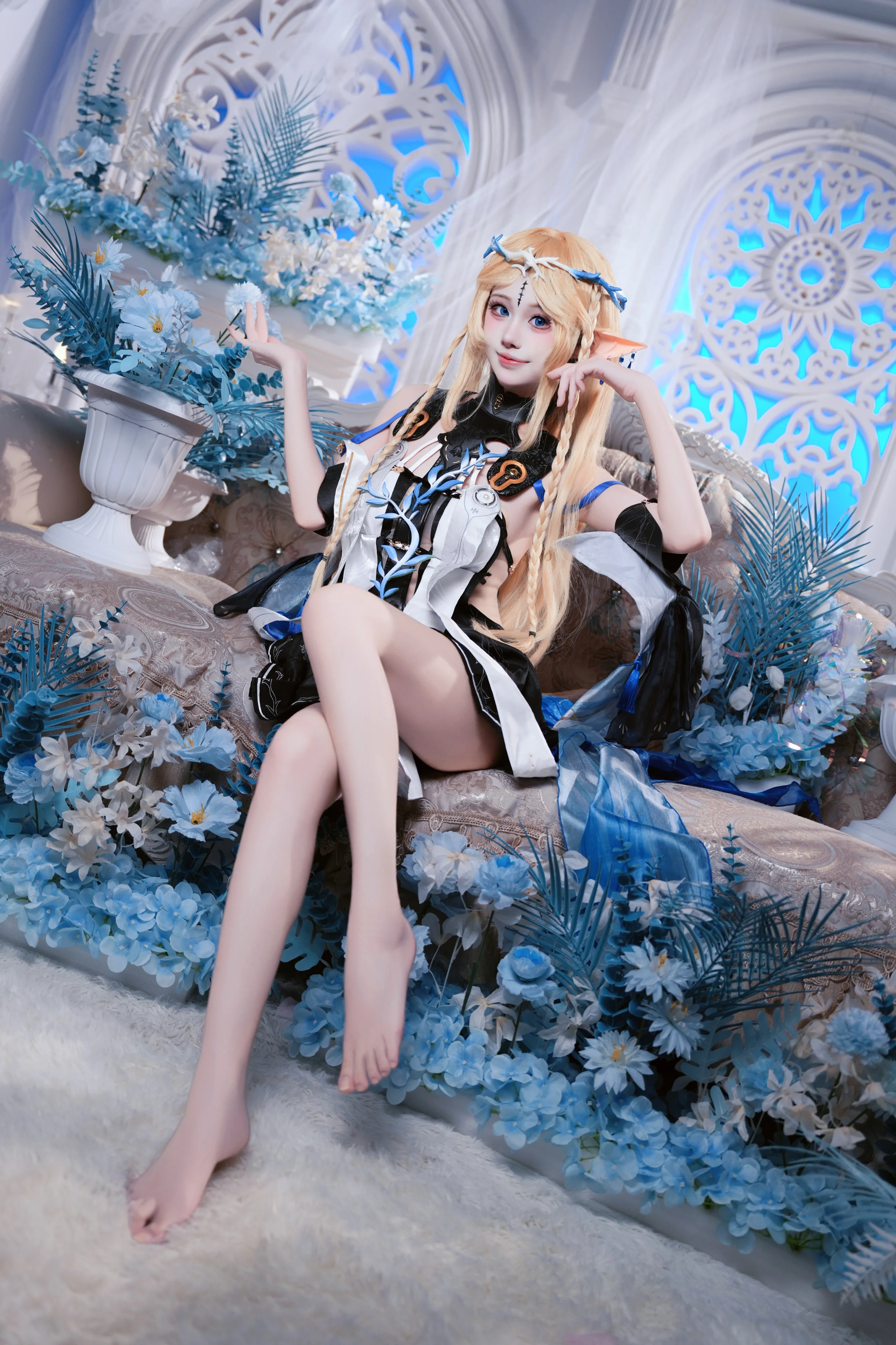 【卡提希婭cos】鳴潮之刃，藍白交織的靜謐鋒芒 - 第 1 張