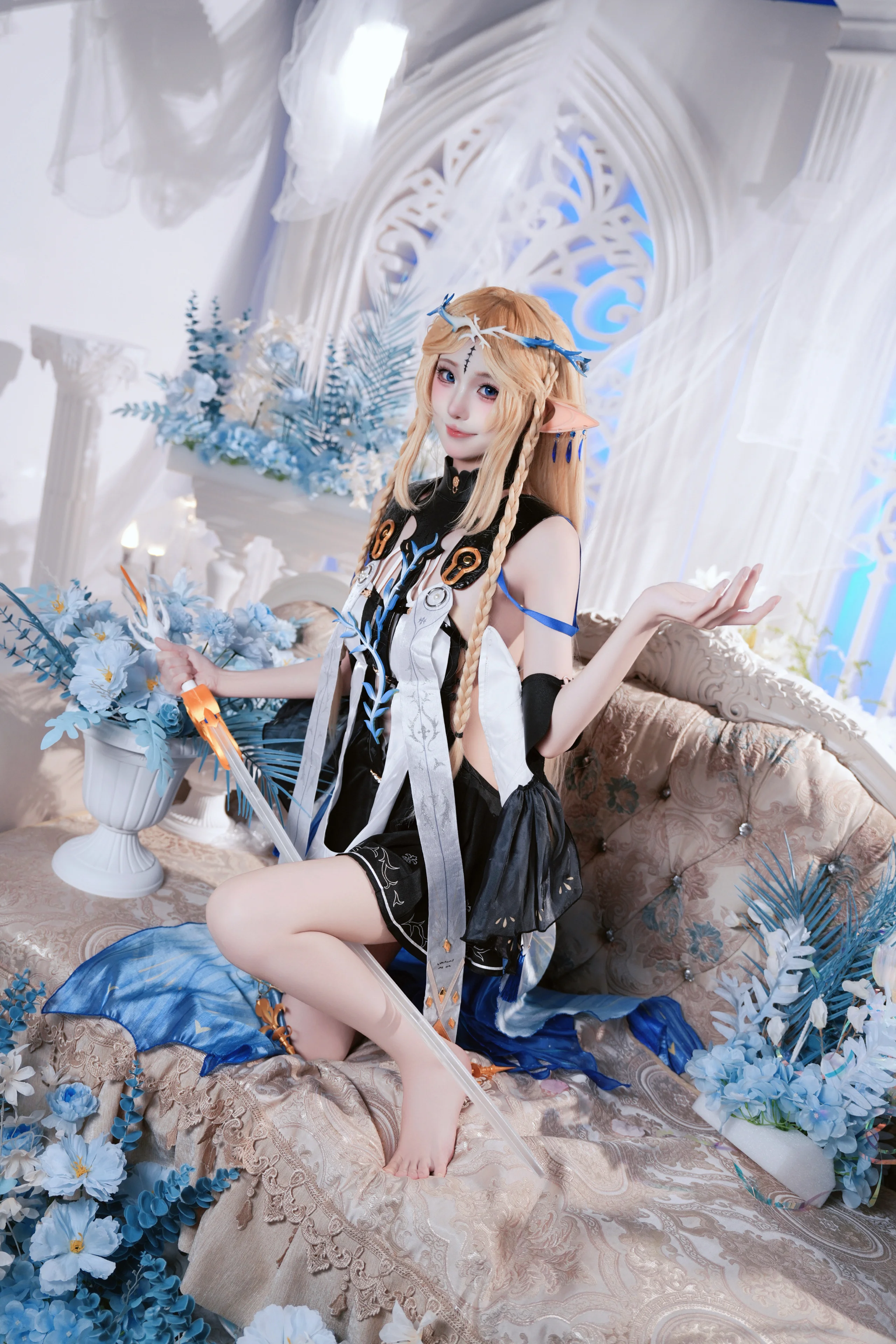【卡提希婭cos】鳴潮之刃，藍白交織的靜謐鋒芒 - 第 2 張