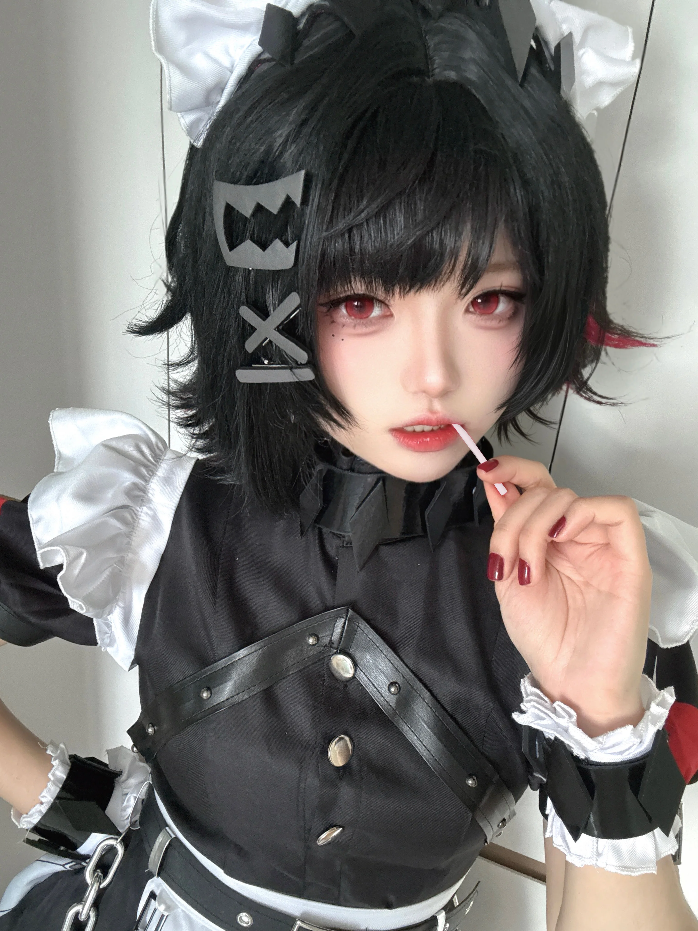 【艾莲乔cos】绝区零维多利亚家政的鲨鱼妹营业中 - 第 2 张