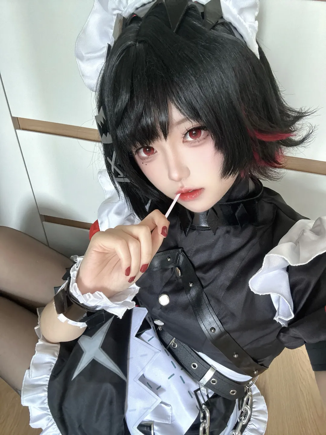 【艾莲乔cos】绝区零的鲨鱼妹，慵懒且强势 - 第 5 张