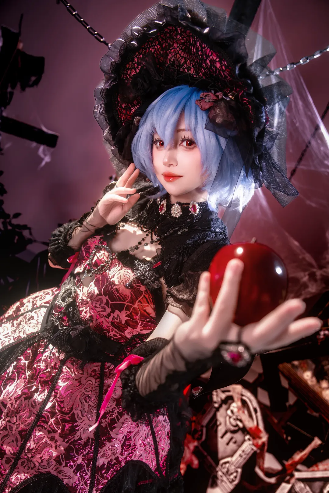 【蕾米莉亚cos】绯红夜幕下的一抹暗影，东方project吸血鬼公主降临
