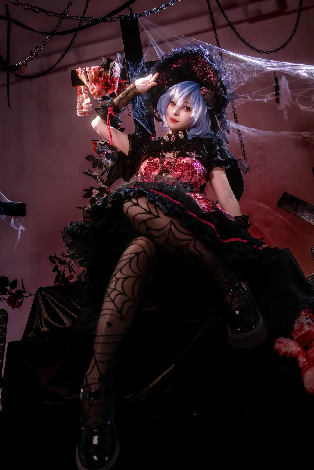 【蕾米莉亚cos】绯红夜幕下的一抹暗影，东方project吸血鬼公主降临 - 第 4 张