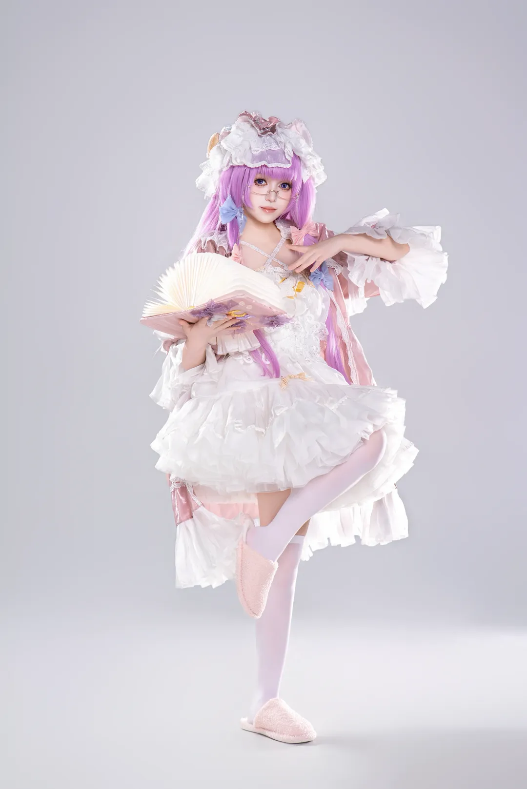 【パチュリー コスプレ】東方Project 静寂の午後、白ホリに佇む魔女と魔導書 - 7 枚目