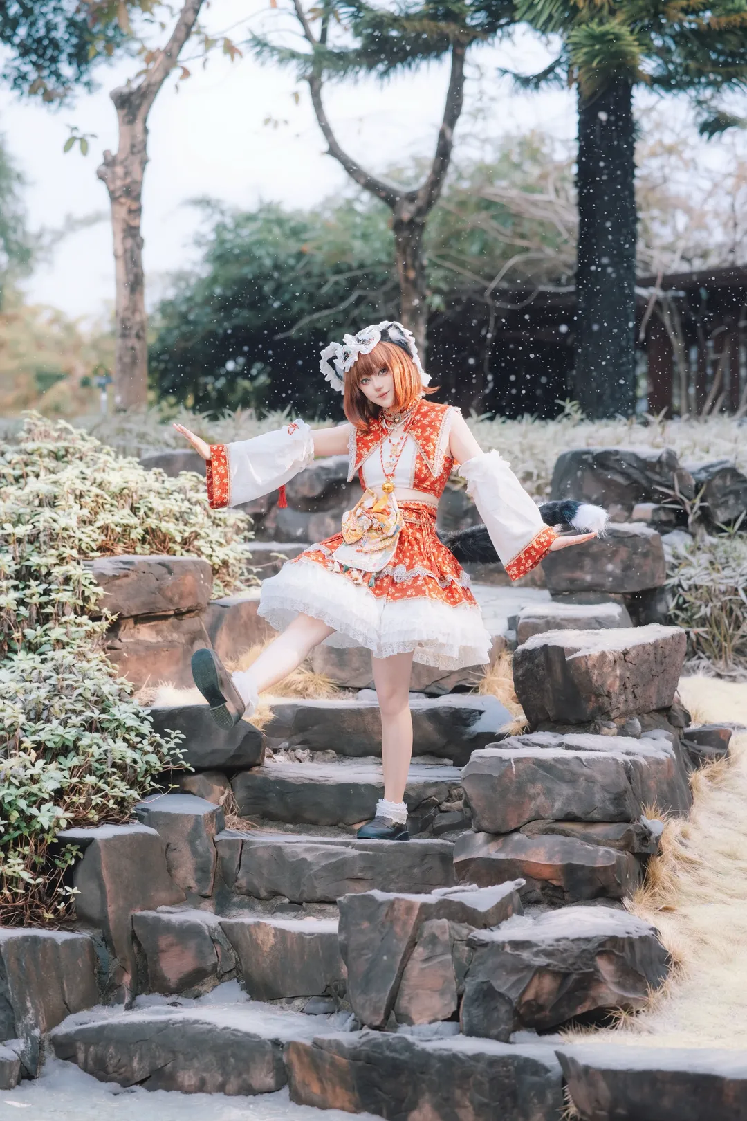 【橙喵cos】东方project冬日雪景下的灵动瞬间