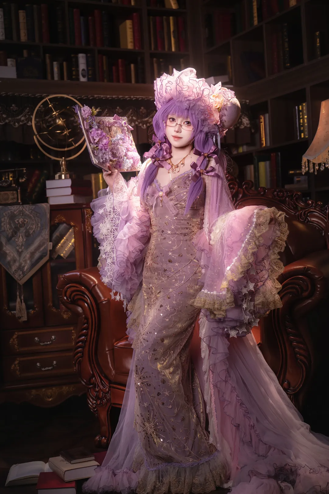 【Patchouli Cosplay】The Seven-Colored Magician of the Sleeping Library - Image 2