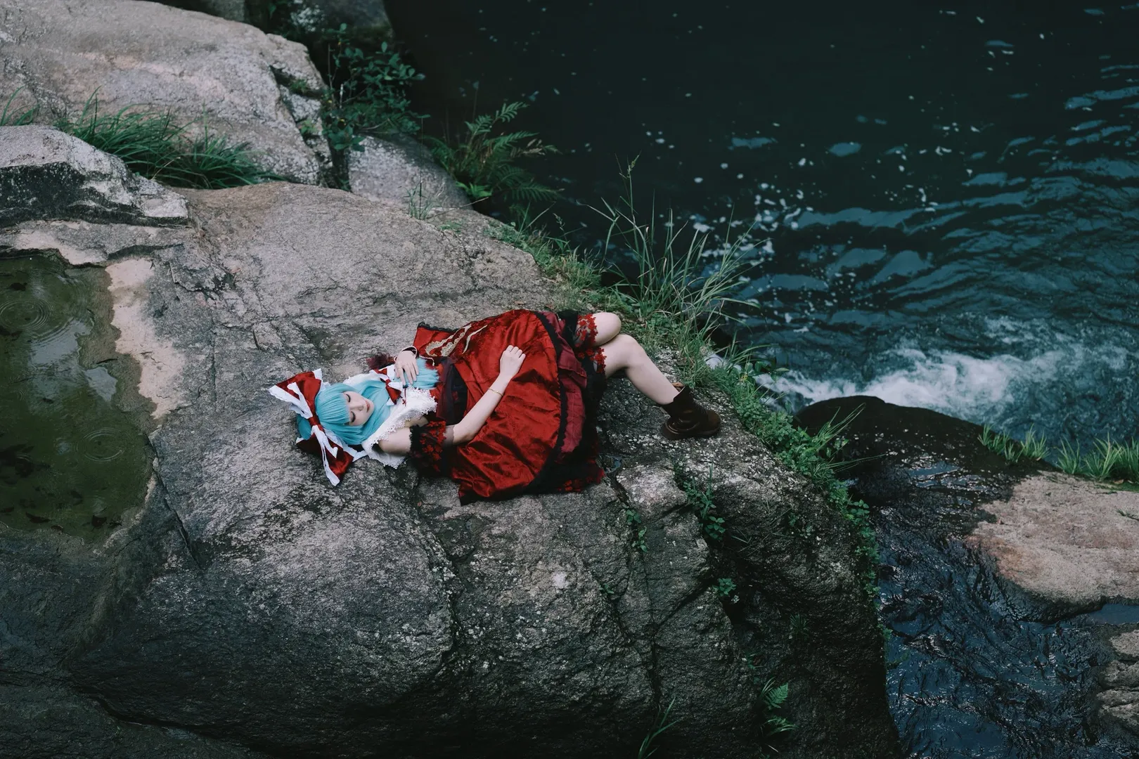 【键山雏cos】随河川漂流的雏人偶，瀑布边的转转转转 - 第 4 张