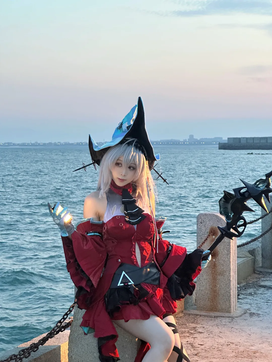 【浊心斯卡蒂cos】明日方舟相变临界，海风中的静谧 - 第 5 张