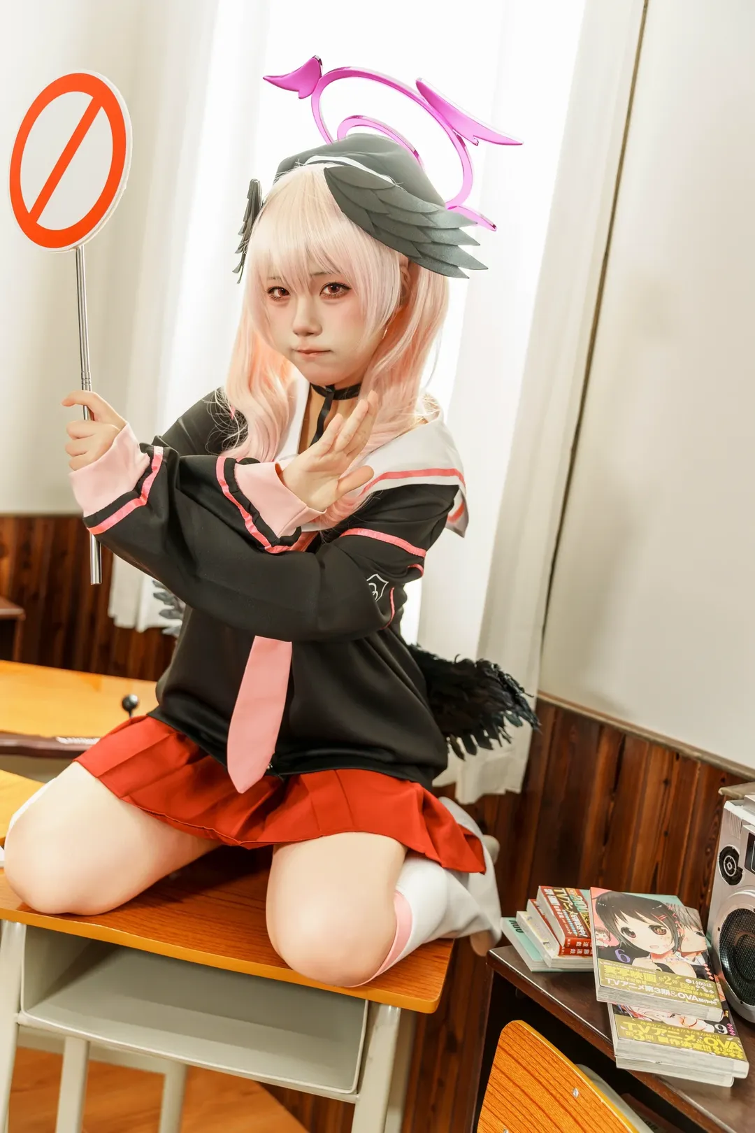 【下江小春cos】蔚蓝档案风纪委员的教室日常 - 第 3 张