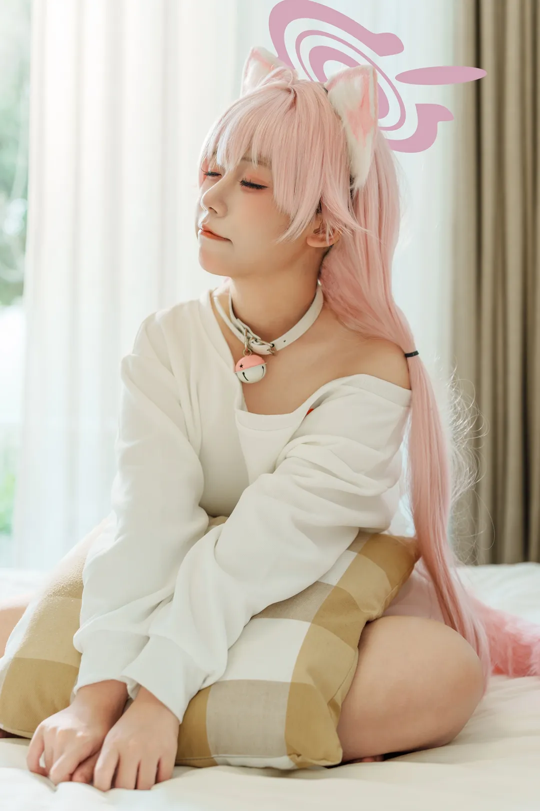 蔚蓝档案小鸟游星野cos 慵懒家居午睡时光 - 第 1 张