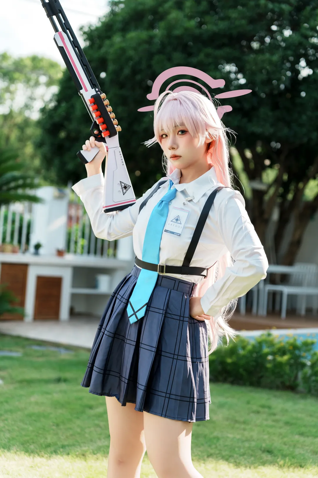 【小鸟游星野cos】蔚蓝档案的午后，阳光与枪械的日常 - 第 3 张