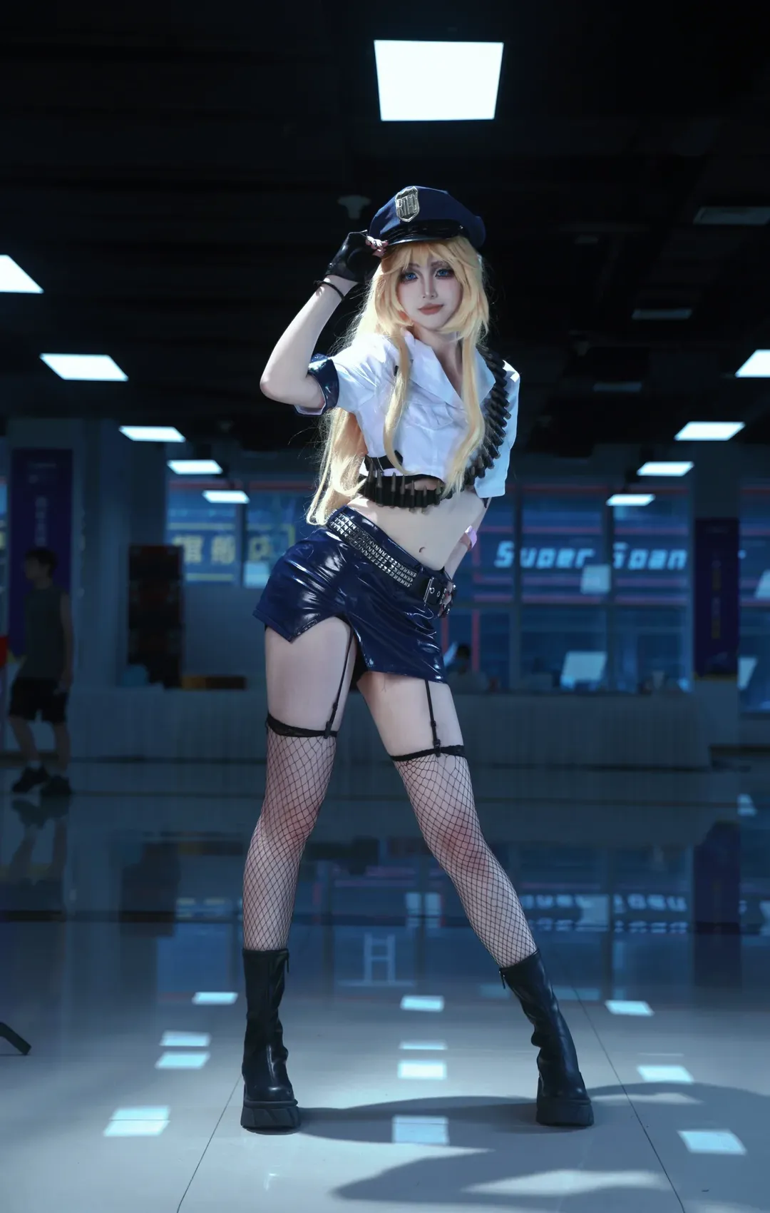 【吊带袜天使panty cos】漫展现场的完整返图 - 第 1 张