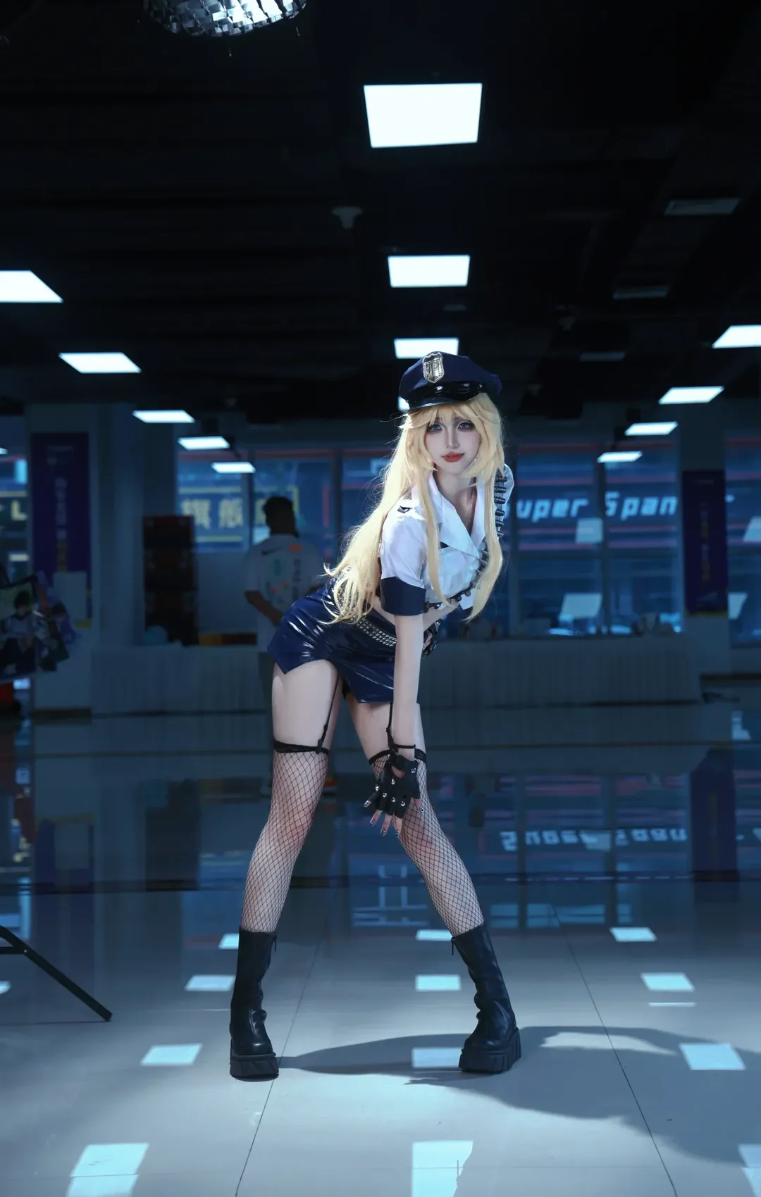 【吊带袜天使panty cos】漫展现场的完整返图 - 第 2 张