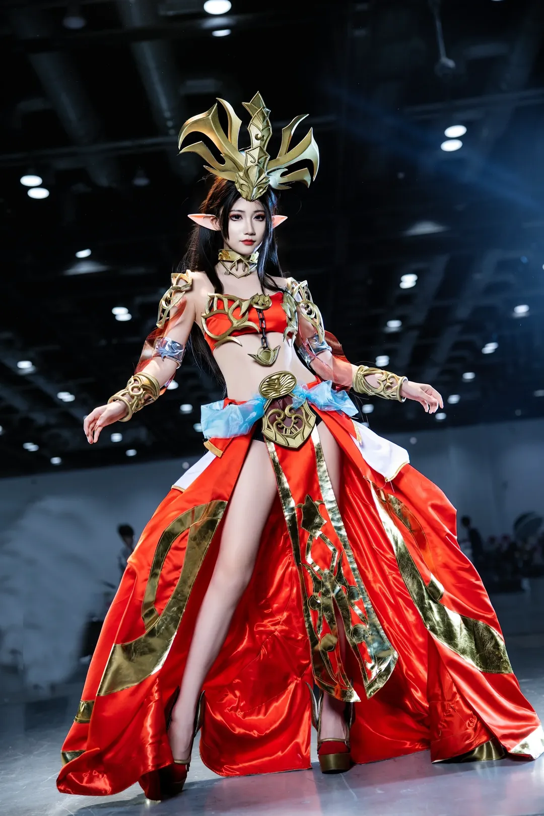 【美杜莎cos】北京ijoy漫展红金长裙姿势分享 - 第 1 张