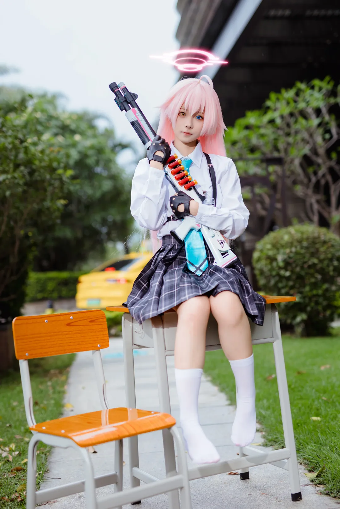 【小鸟游星野cos】广州萤火虫D2，户外校园的慵懒日常 - 第 1 张